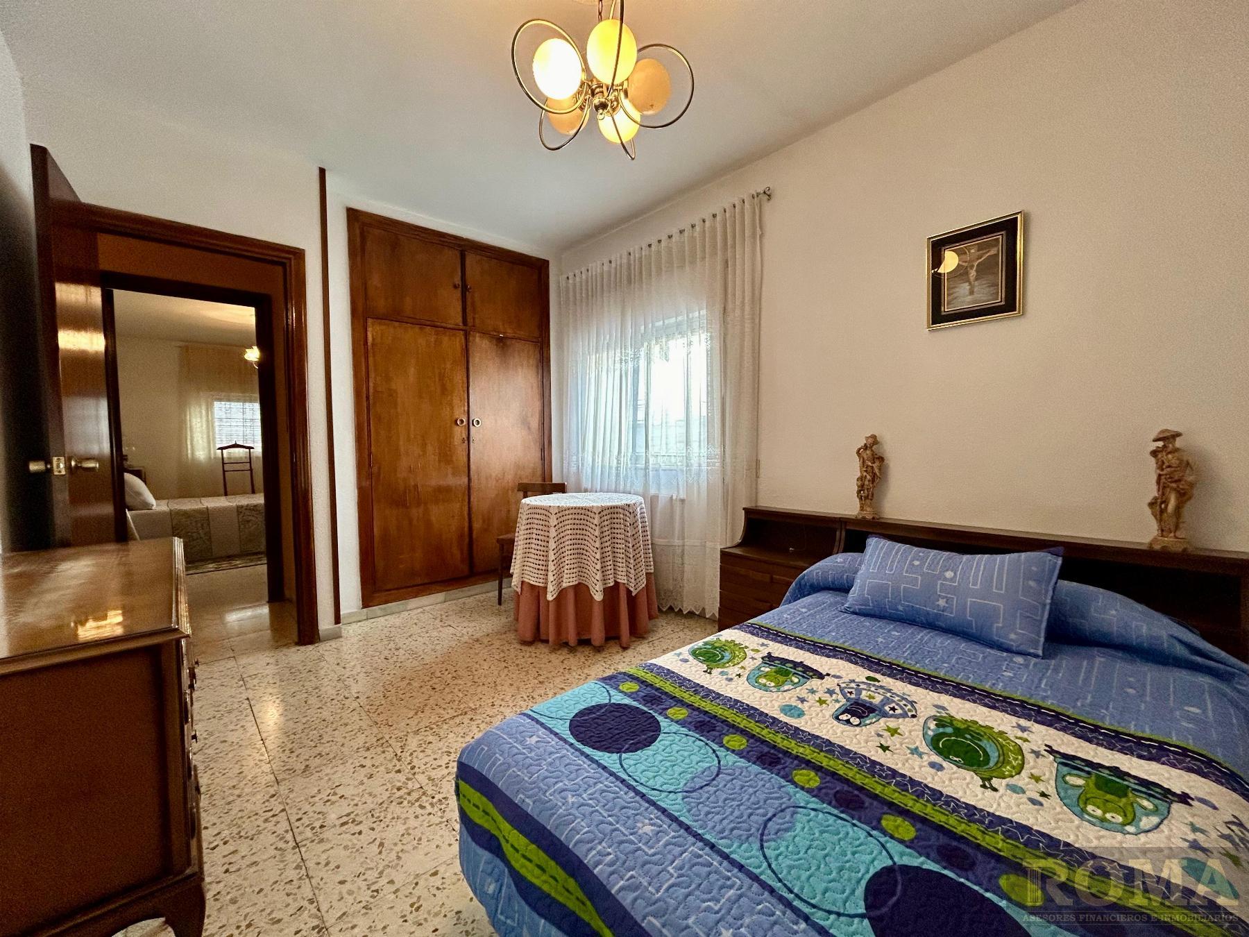 For sale of house in Cabrerizos