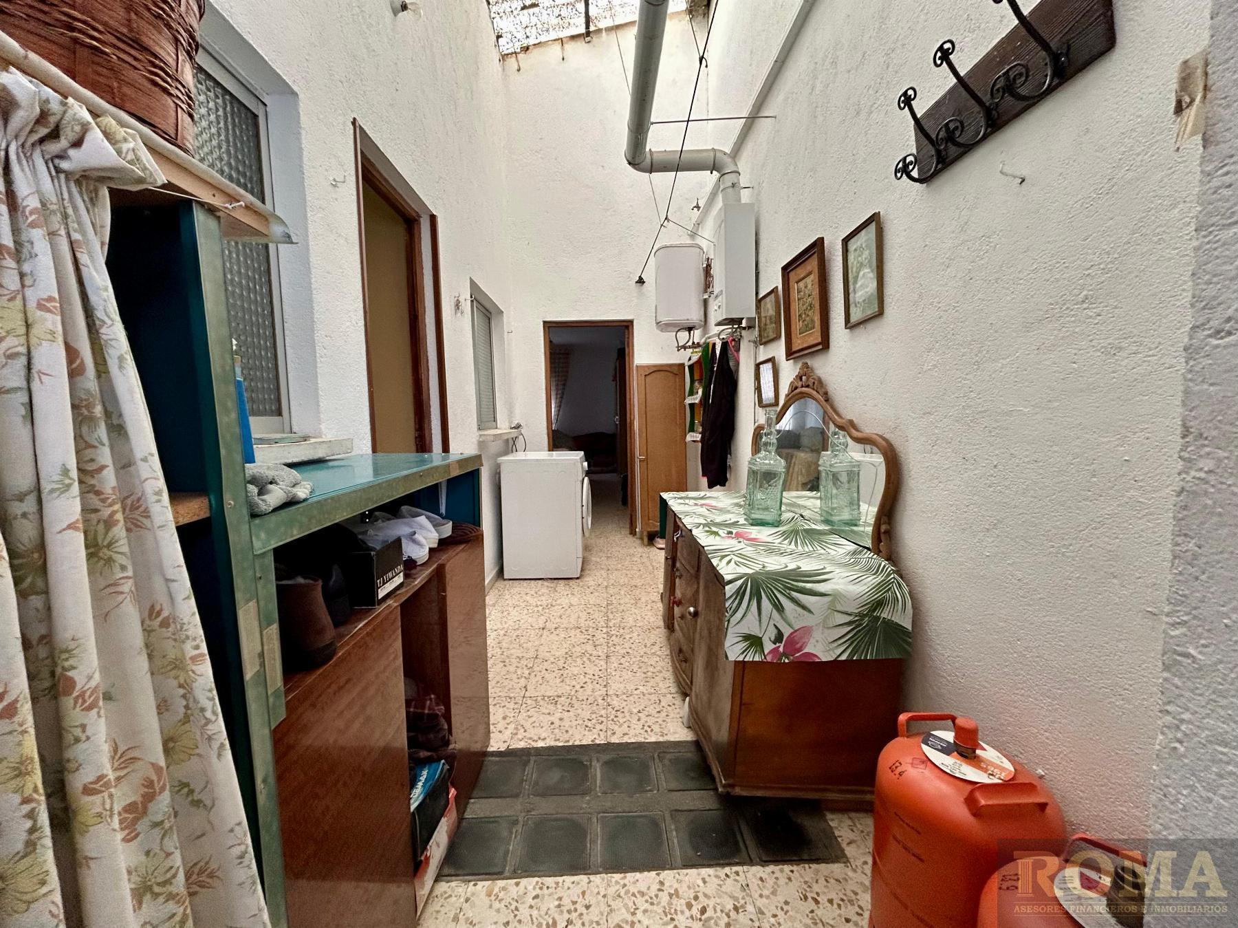 For sale of house in Cabrerizos