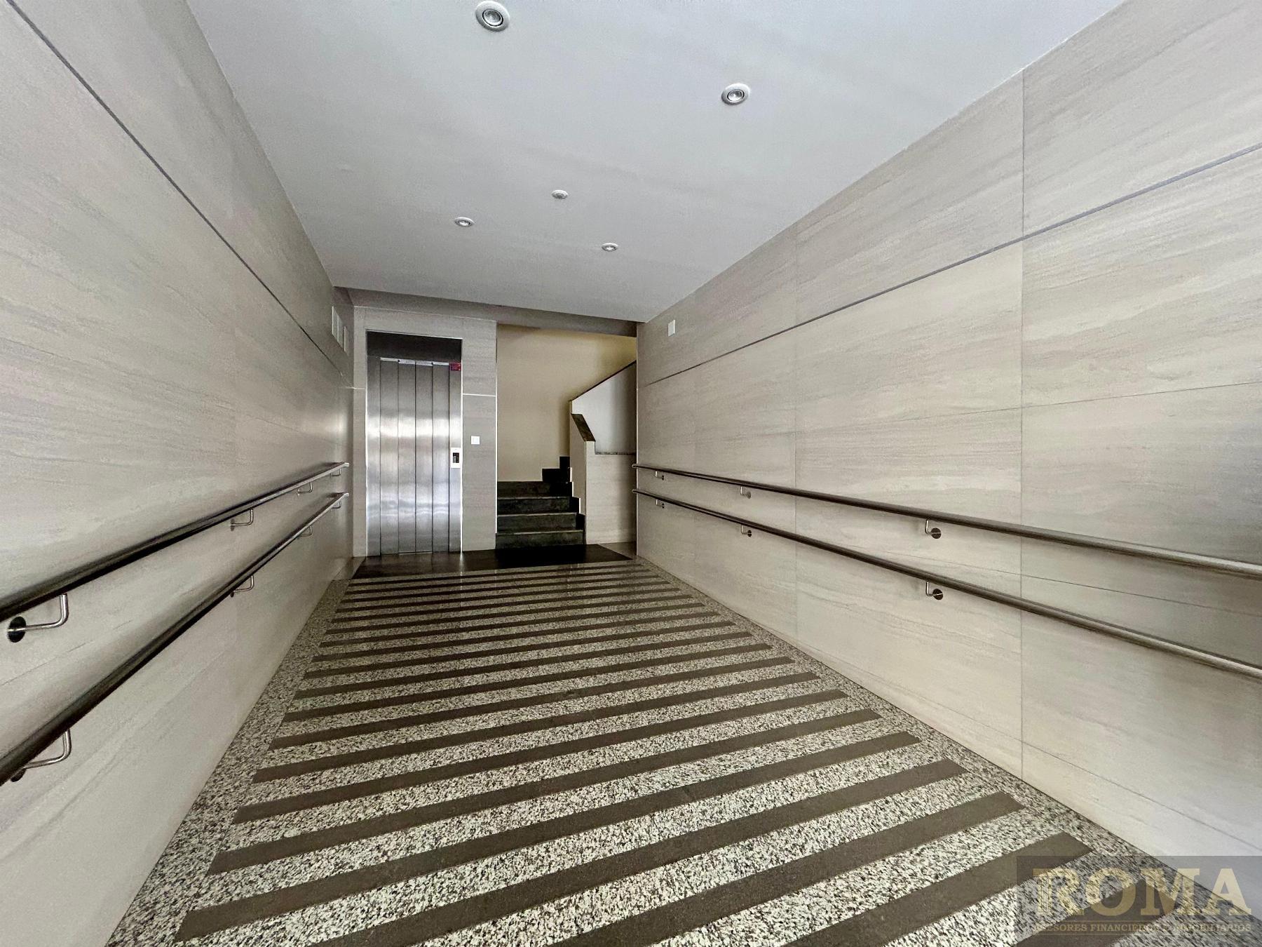 For sale of flat in Salamanca