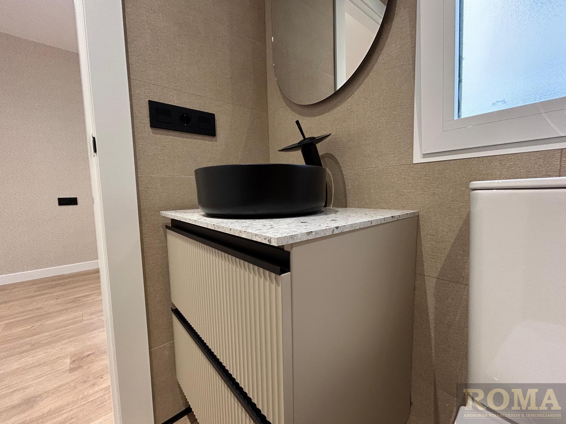 For sale of flat in Salamanca