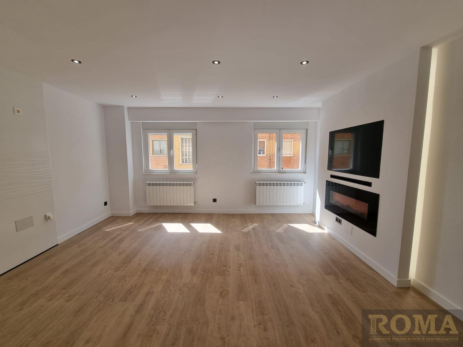For sale of flat in Salamanca