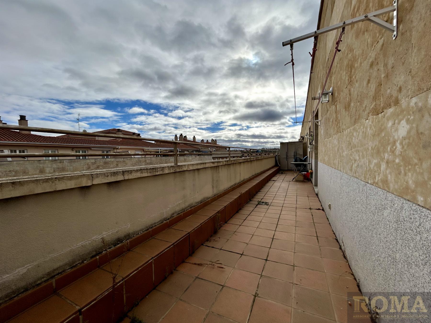 For sale of penthouse in Santa Marta de Tormes
