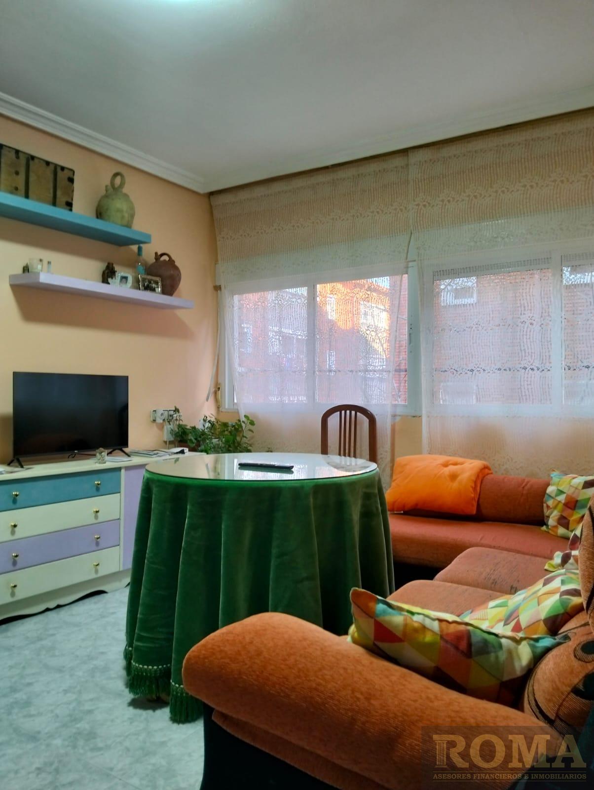 For sale of flat in Salamanca