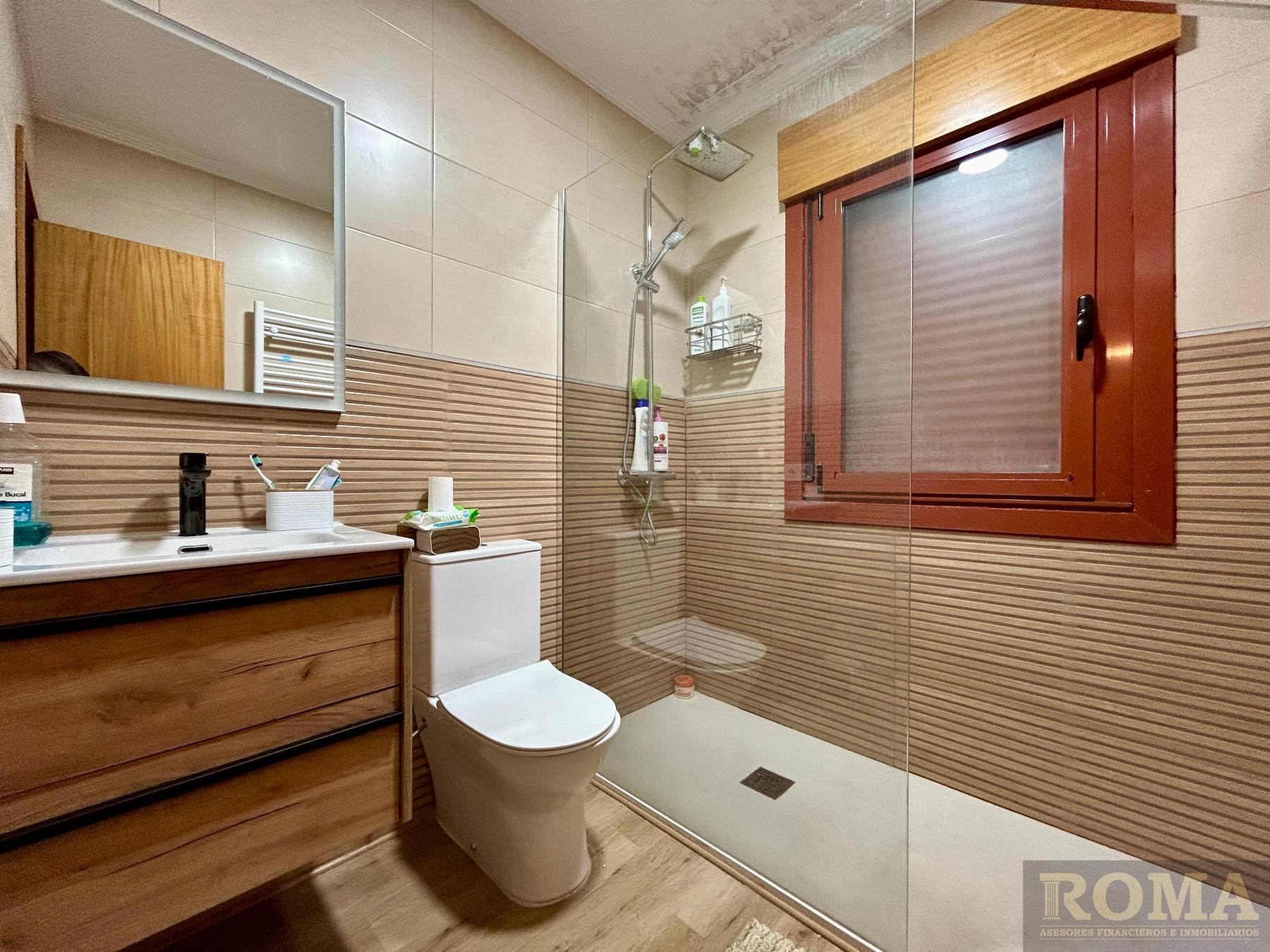 For sale of chalet in Doñinos de Salamanca