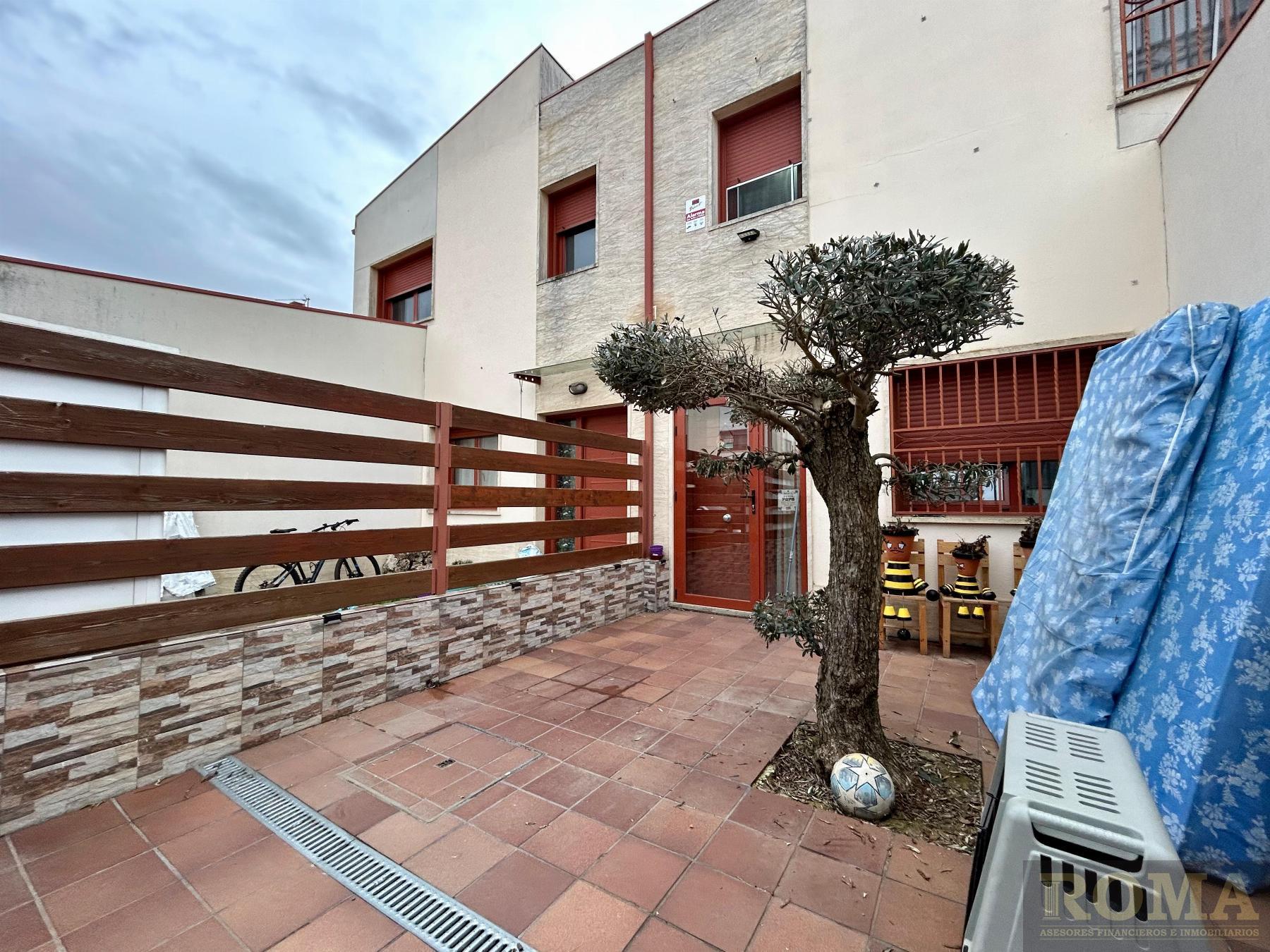 For sale of chalet in Doñinos de Salamanca