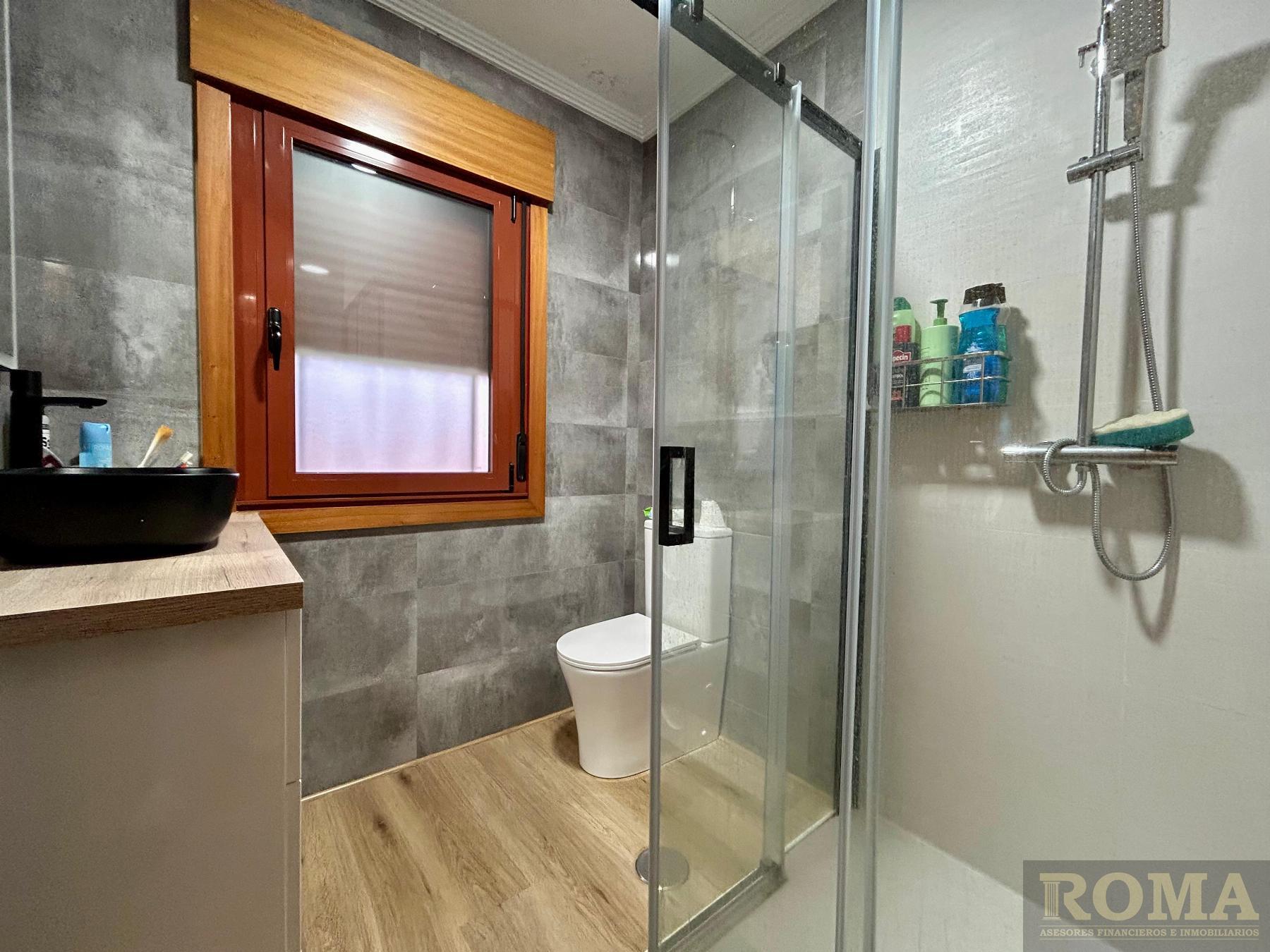 For sale of chalet in Doñinos de Salamanca
