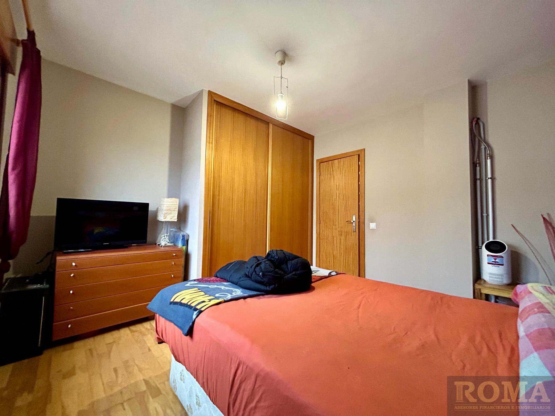 For sale of chalet in Doñinos de Salamanca