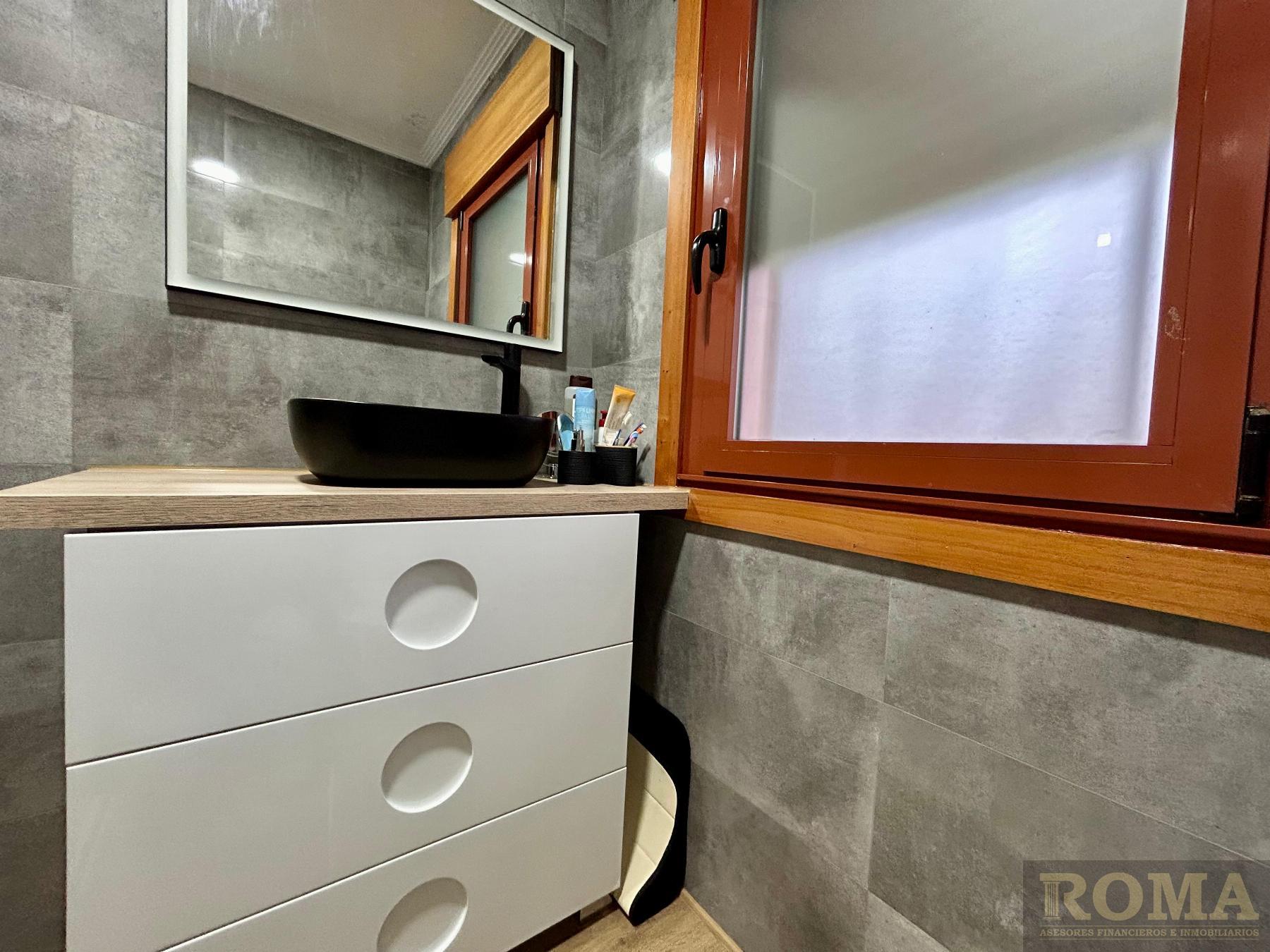 For sale of chalet in Doñinos de Salamanca