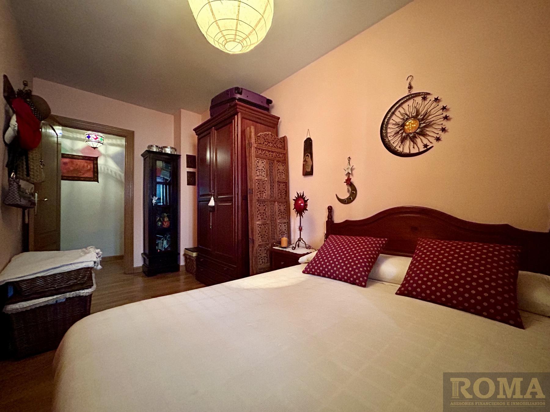 For sale of flat in Cabrerizos