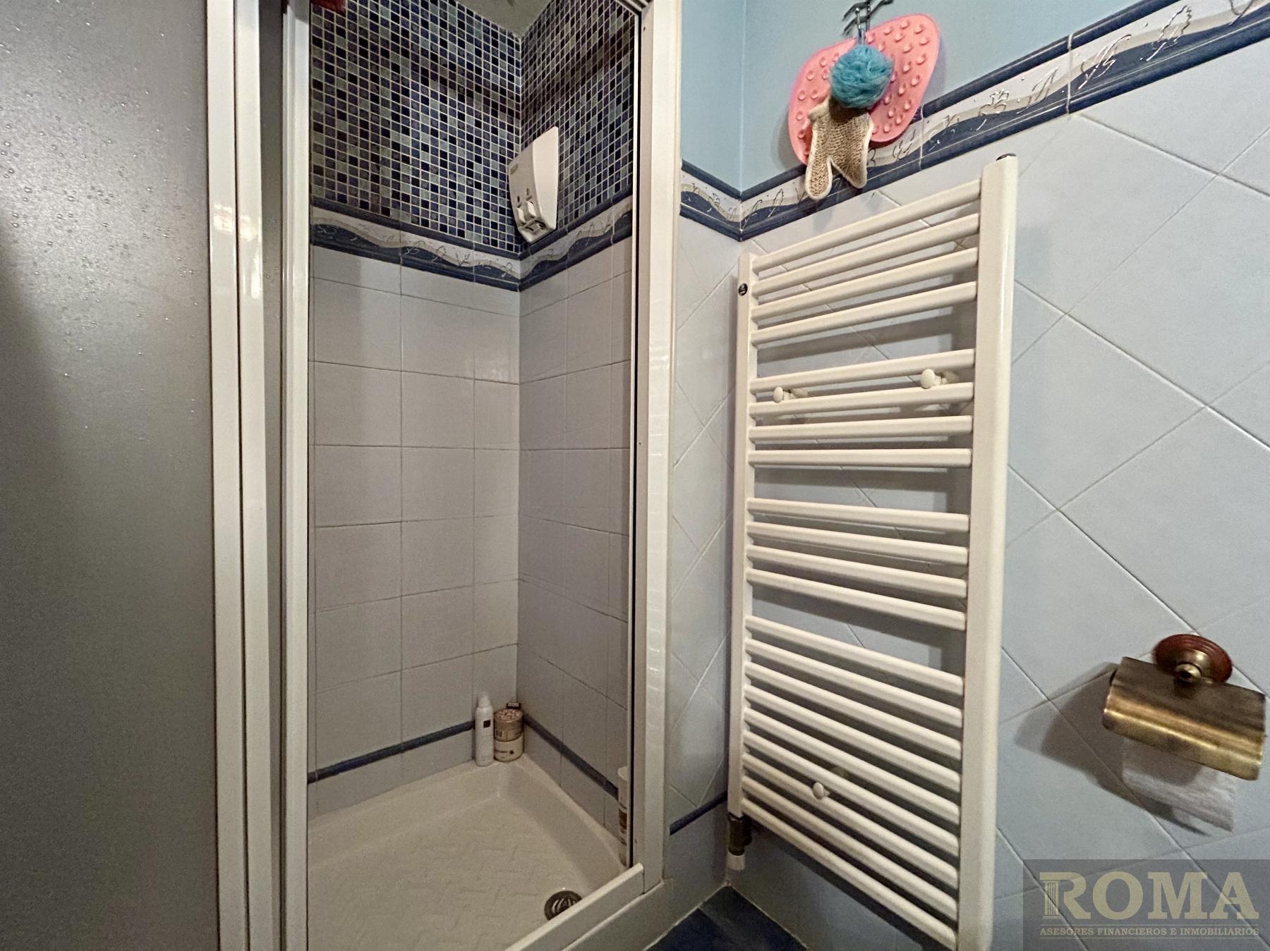 For sale of flat in Cabrerizos