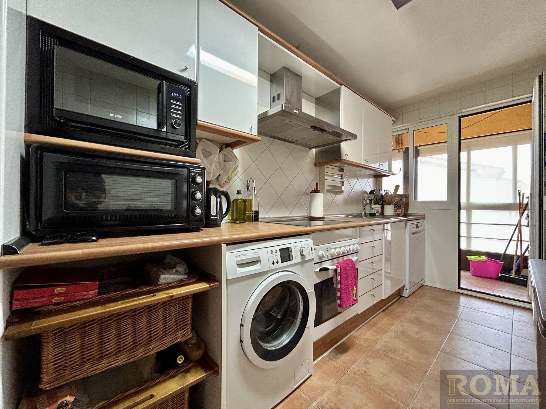 For sale of flat in Cabrerizos