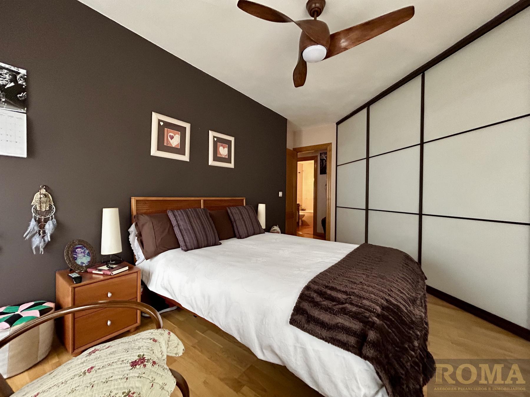 For sale of flat in Cabrerizos