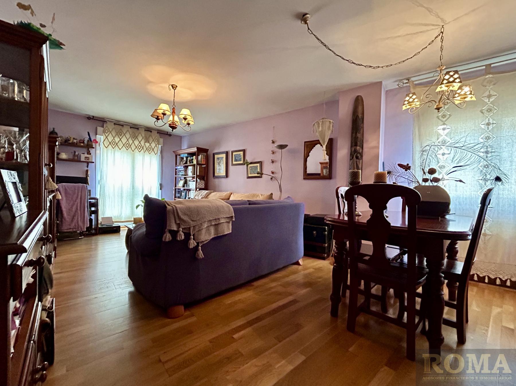 For sale of flat in Cabrerizos