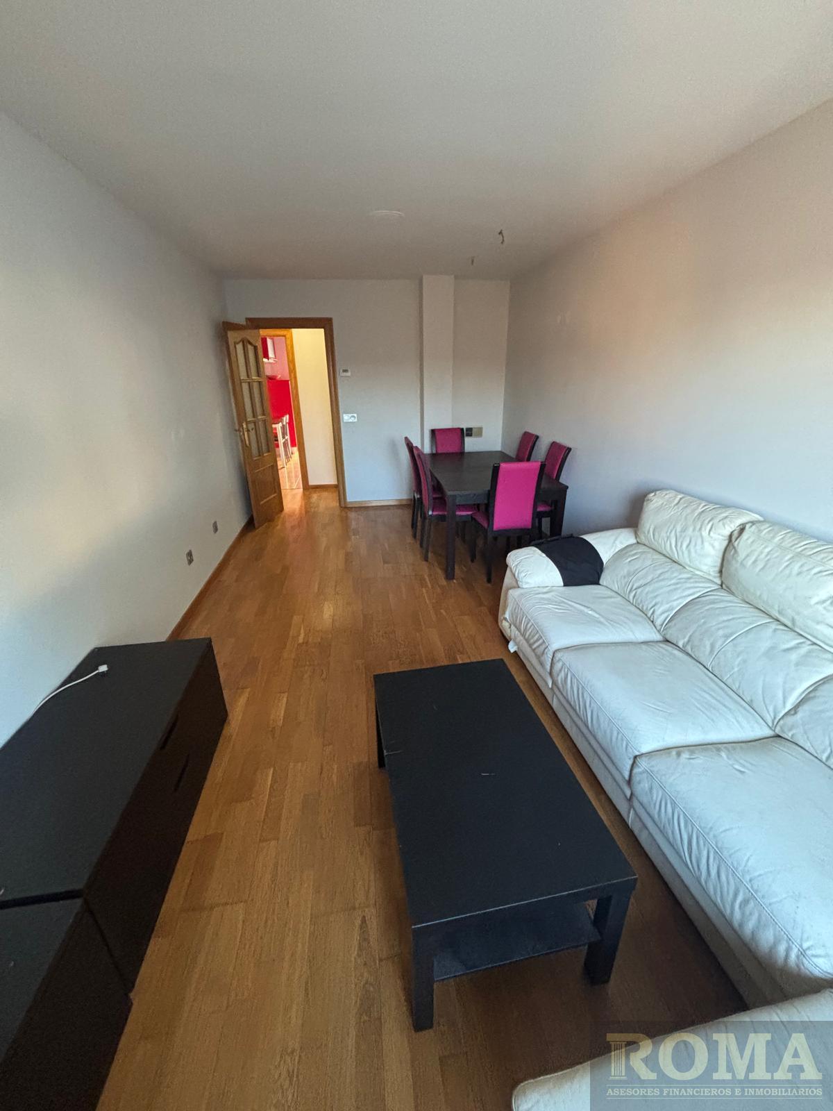 For sale of flat in Cabrerizos