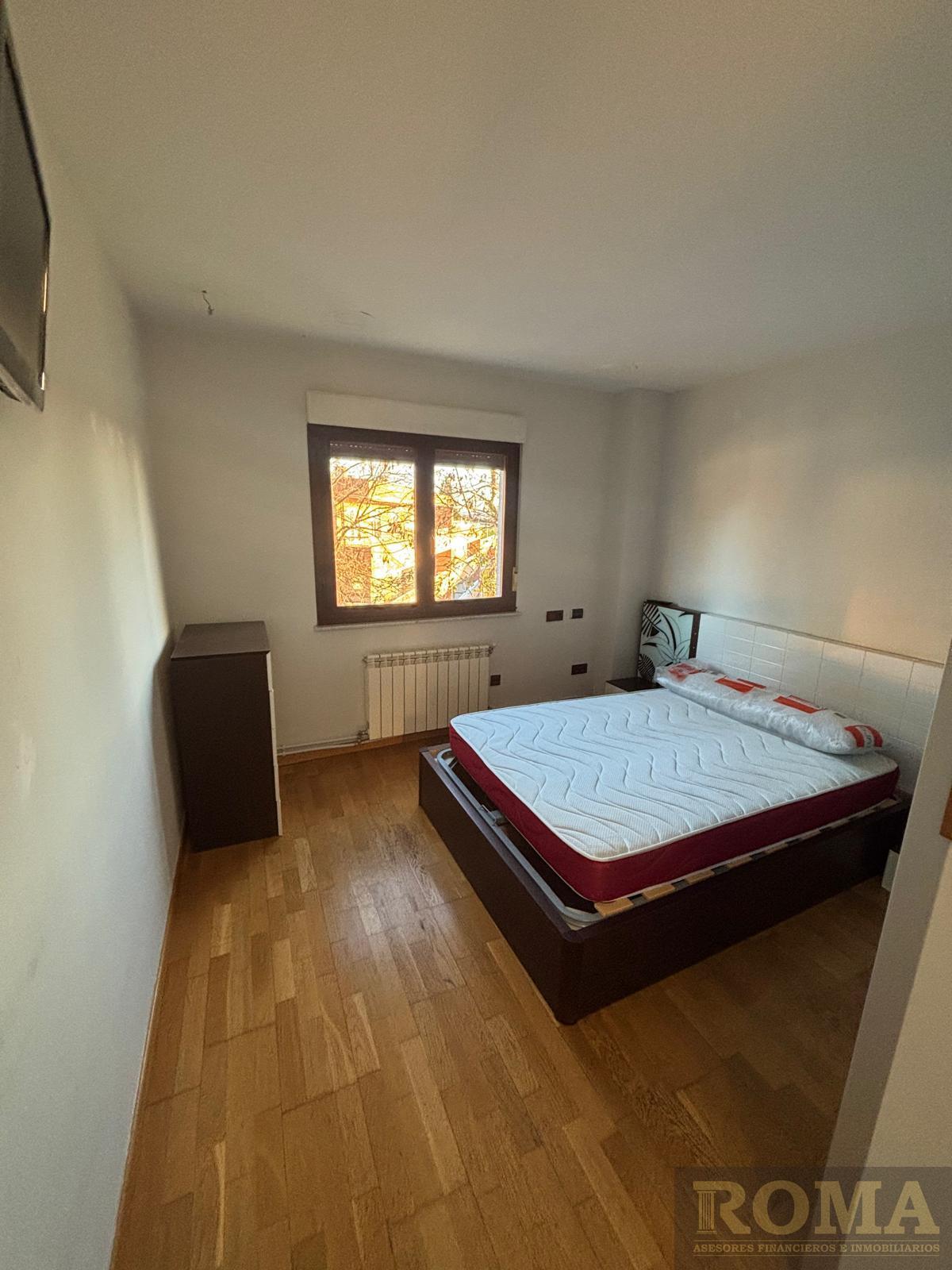 For sale of flat in Cabrerizos