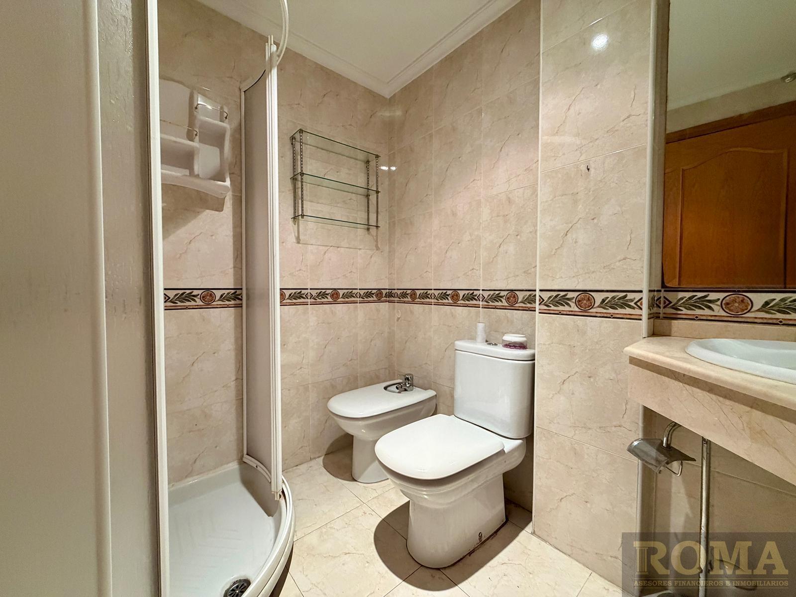 For sale of flat in Cabrerizos