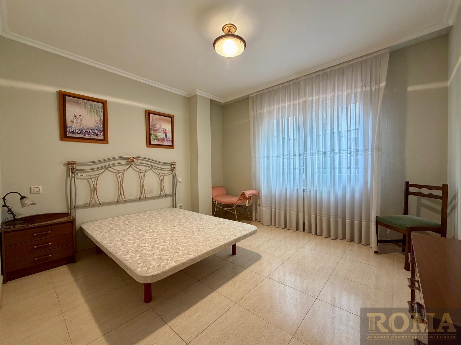 For sale of flat in Cabrerizos