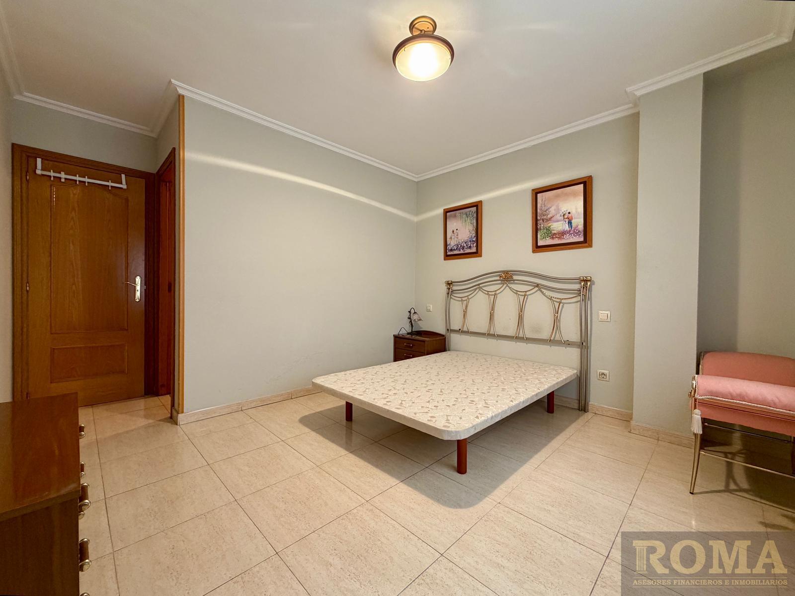For sale of flat in Cabrerizos