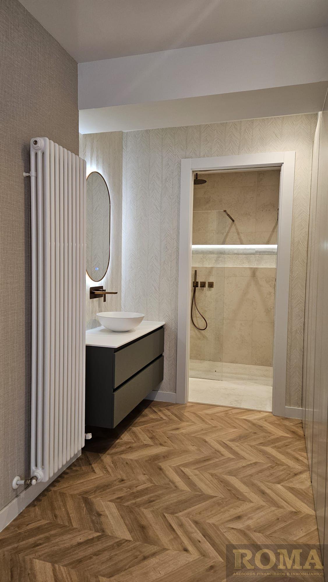 For sale of flat in Salamanca