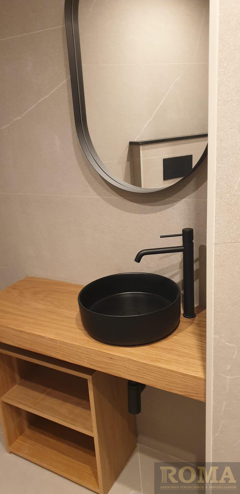 For sale of flat in Salamanca