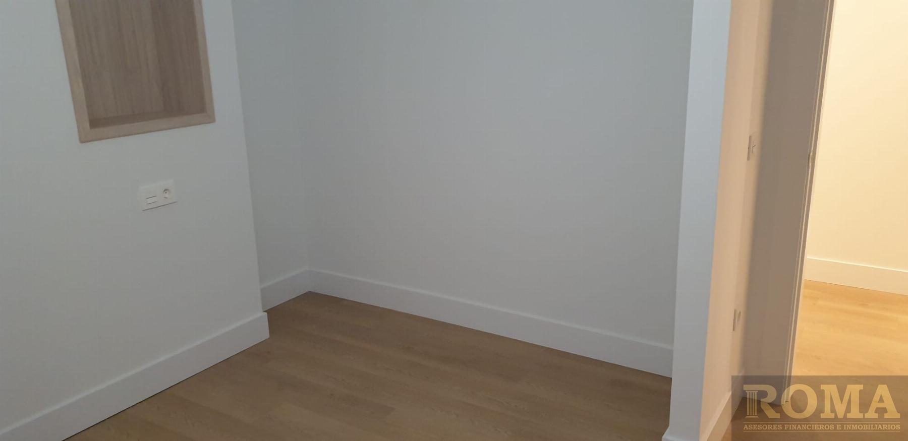 For sale of flat in Salamanca