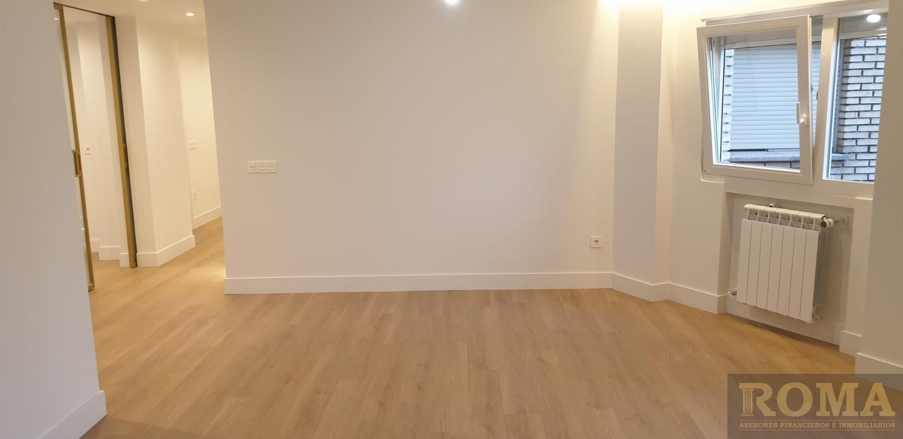 For sale of flat in Salamanca