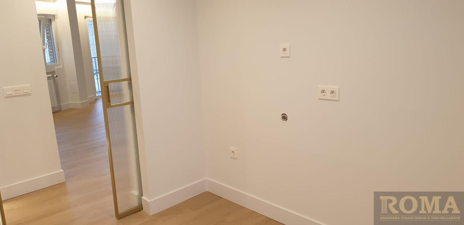 For sale of flat in Salamanca