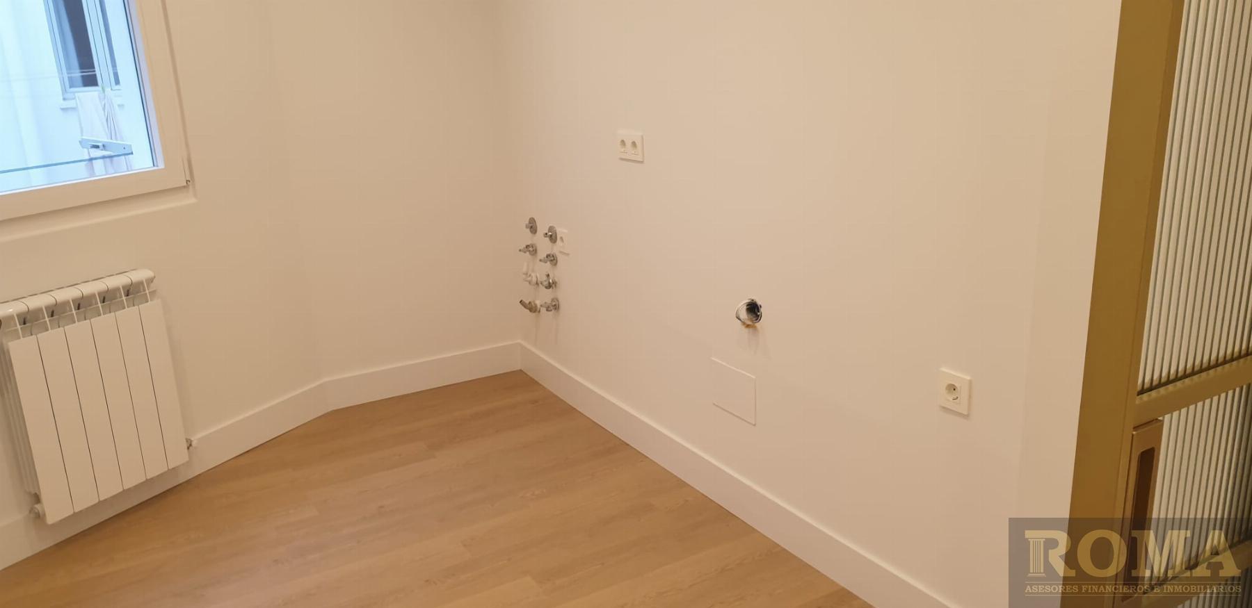 For sale of flat in Salamanca