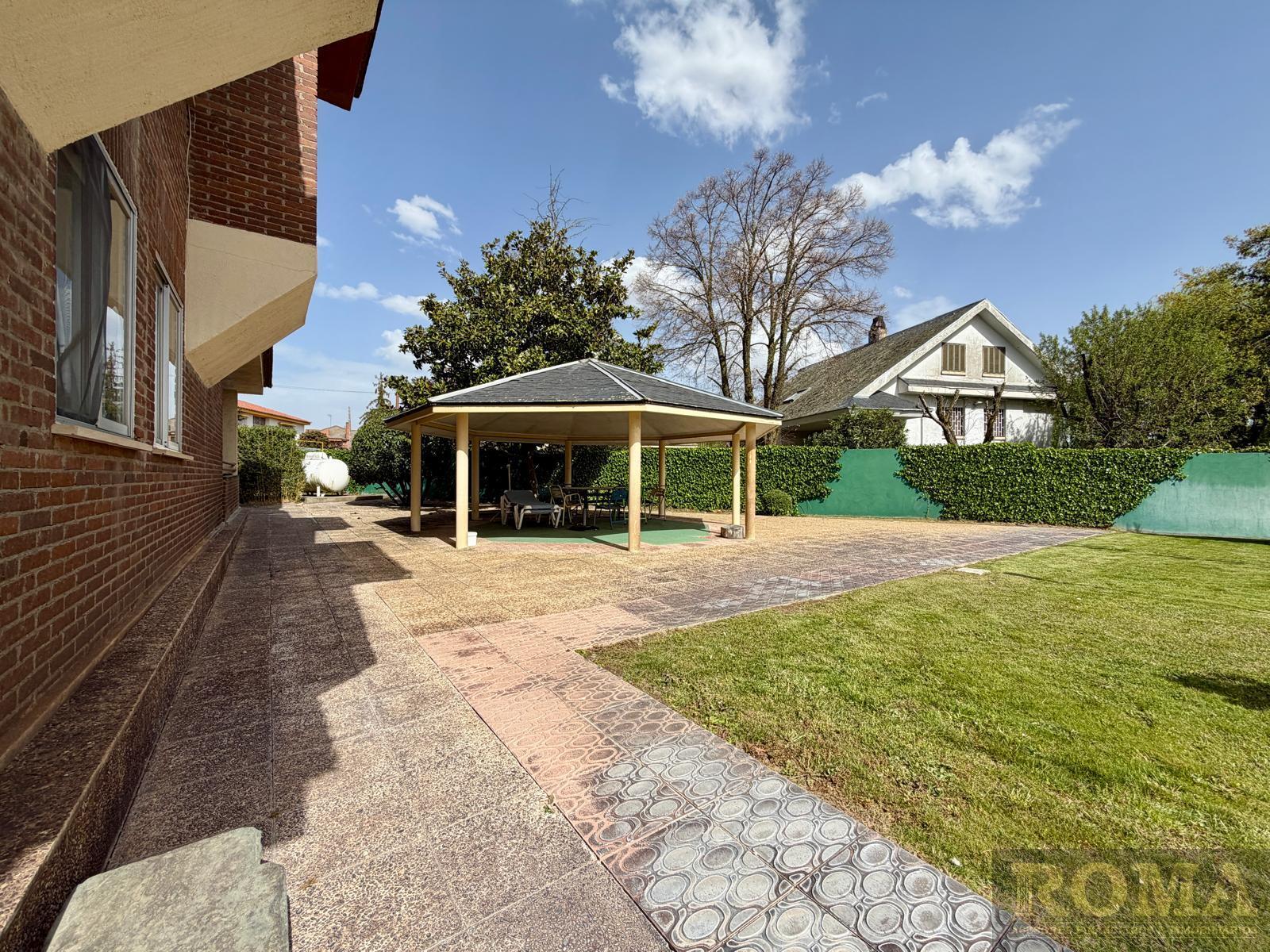 Venta de chalet en Cabrerizos