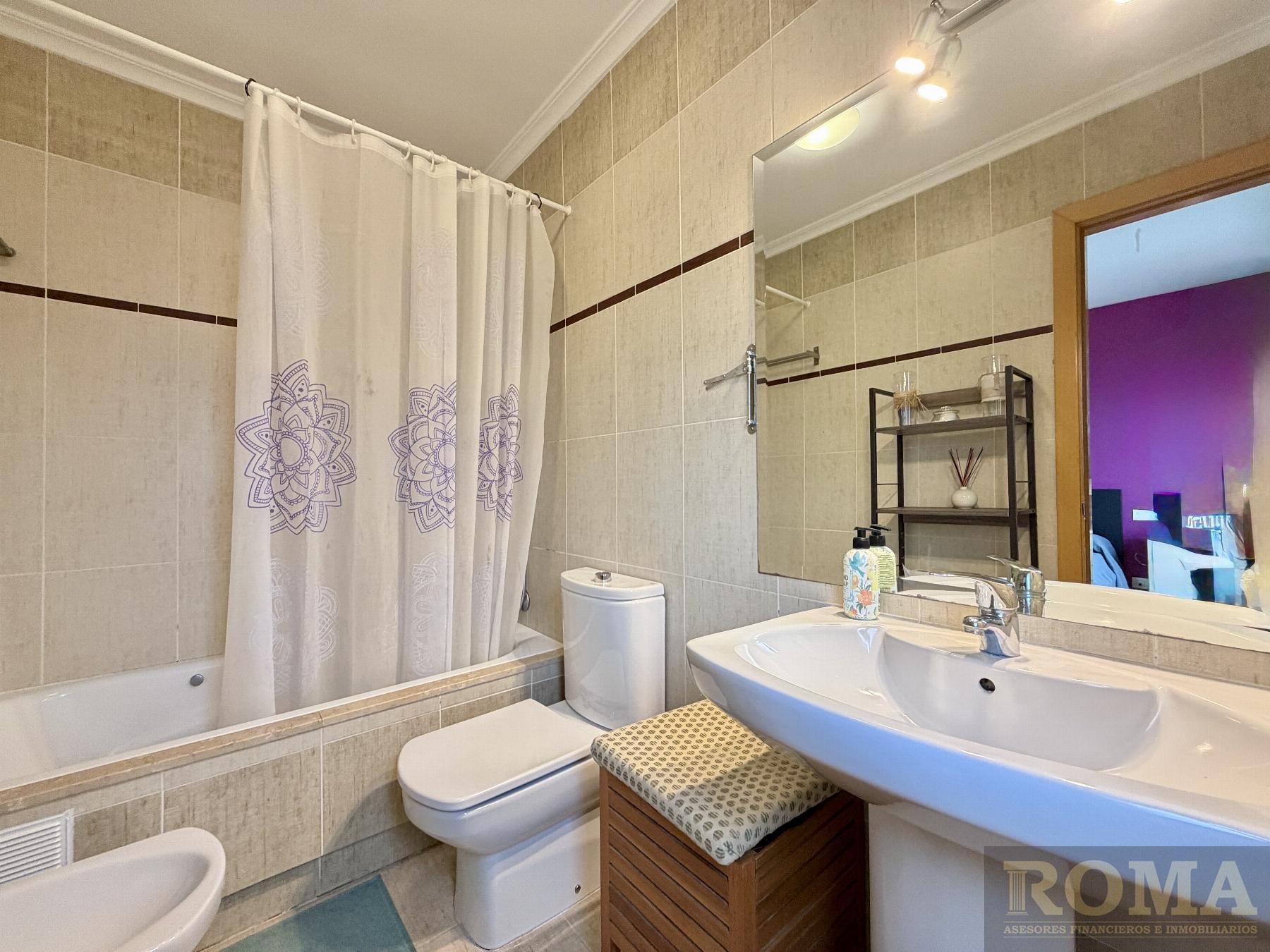 Venta de chalet en Castellanos de Moriscos