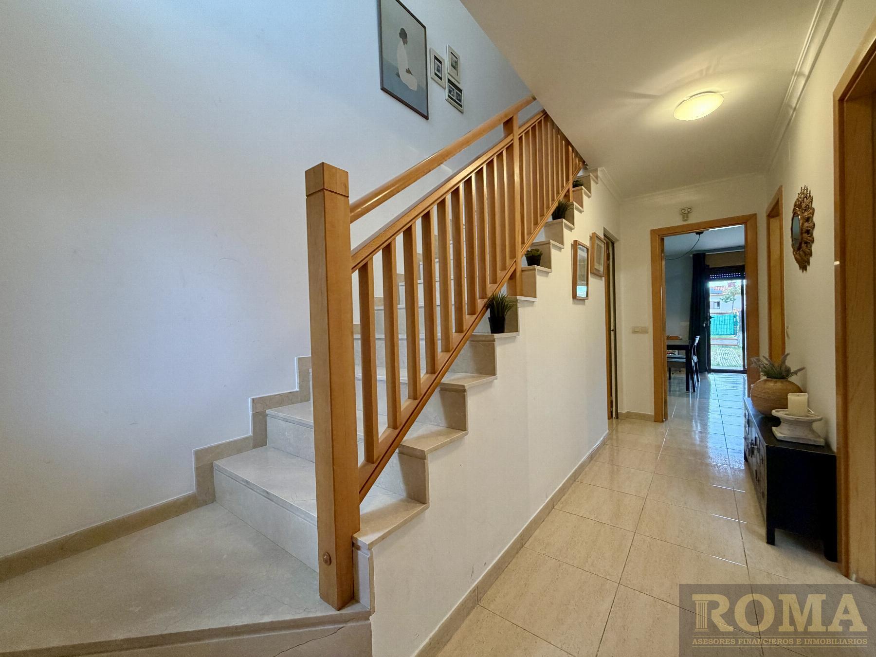 Venta de chalet en Castellanos de Moriscos