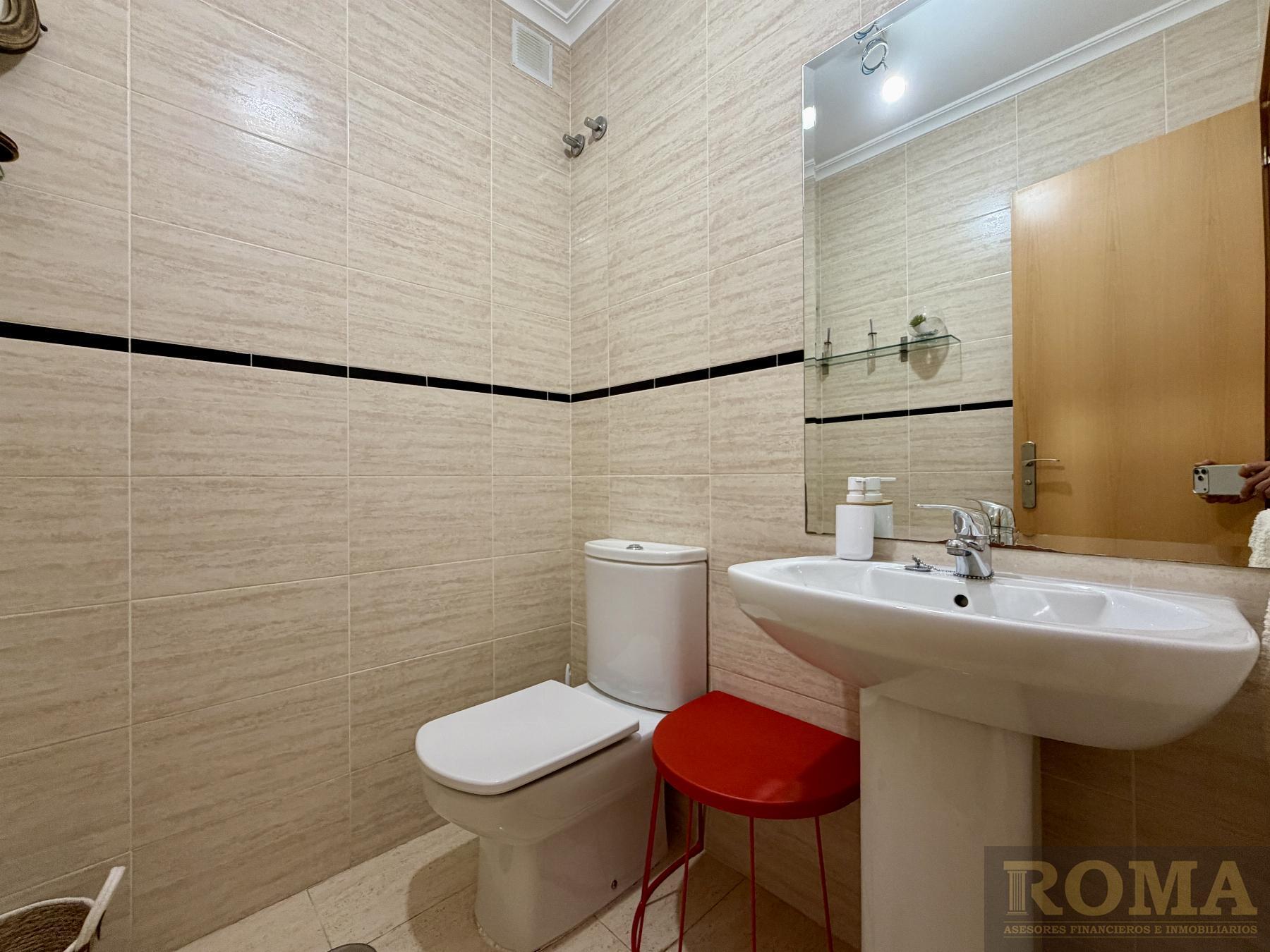 Venta de chalet en Castellanos de Moriscos