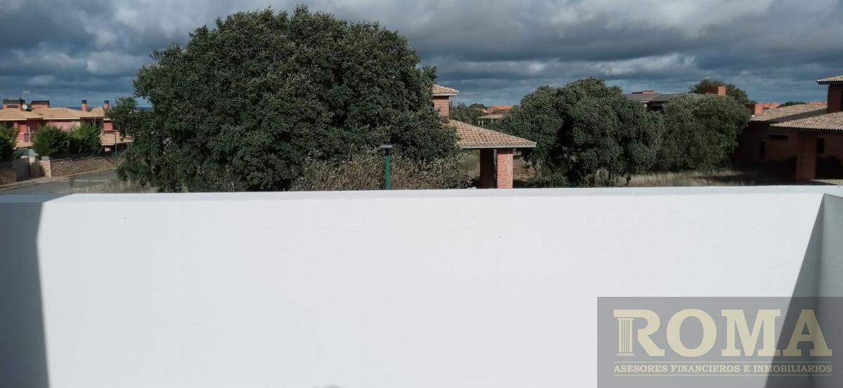Venta de chalet en Carrascal de Barregas