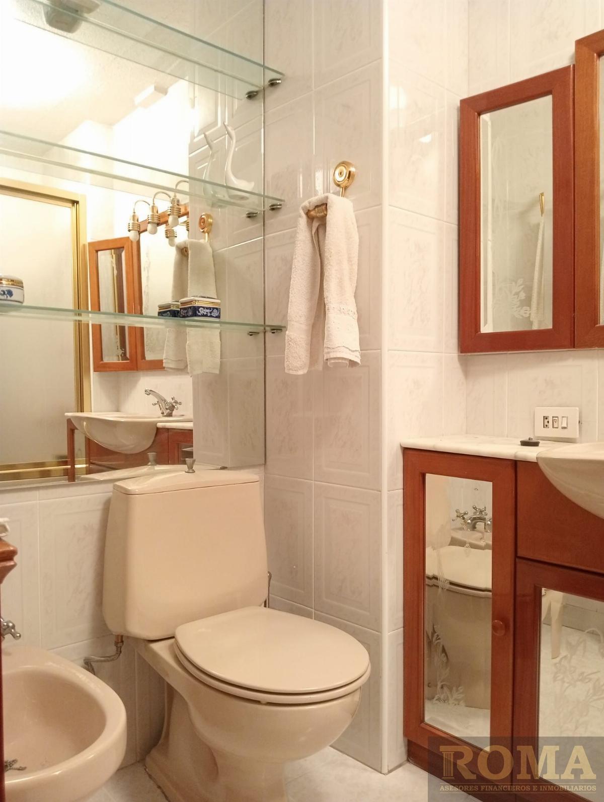 For sale of flat in Salamanca