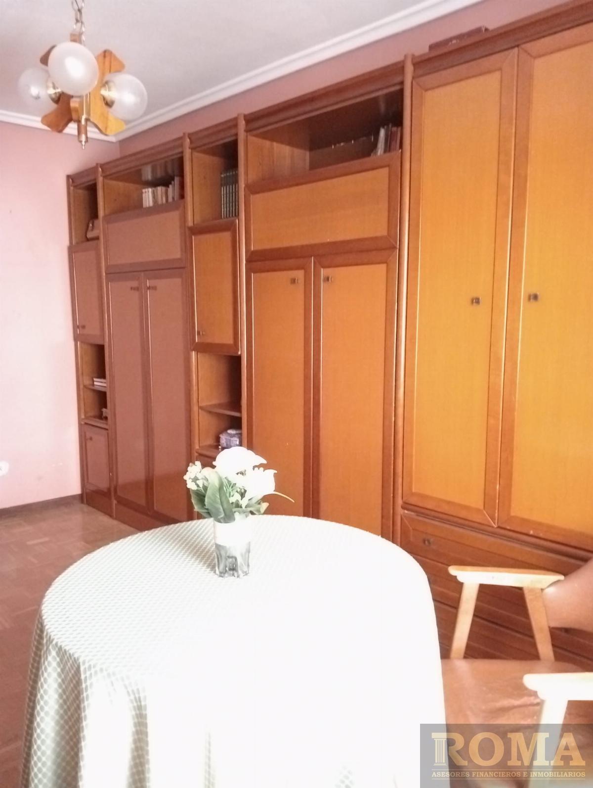 For sale of flat in Salamanca