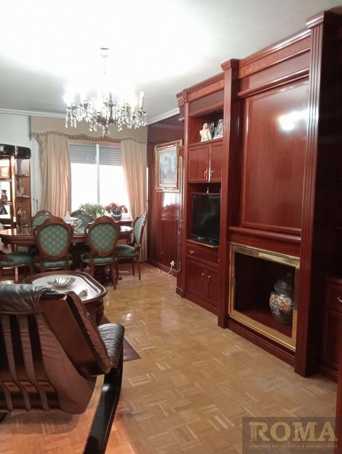 For sale of flat in Salamanca