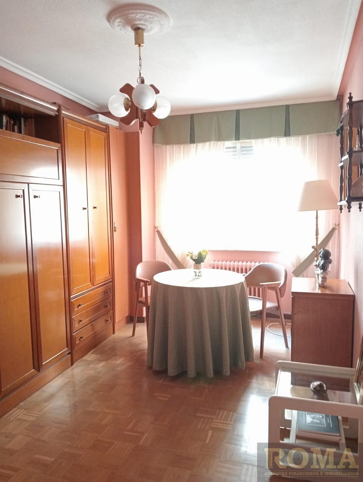 For sale of flat in Salamanca
