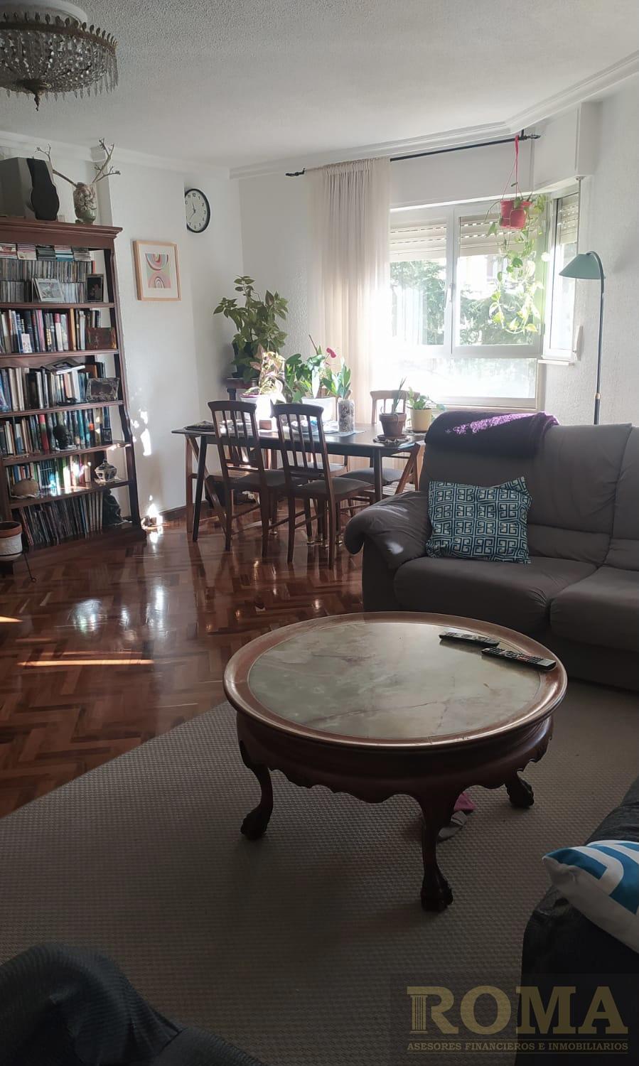 For sale of flat in Salamanca