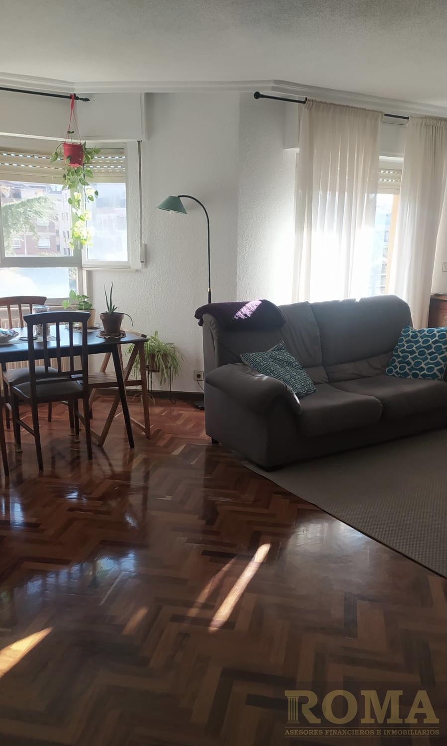 For sale of flat in Salamanca