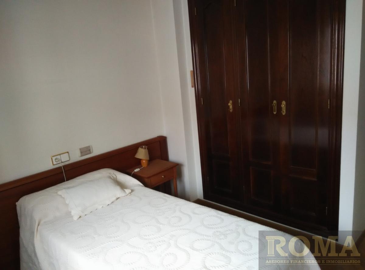 For sale of penthouse in Salamanca