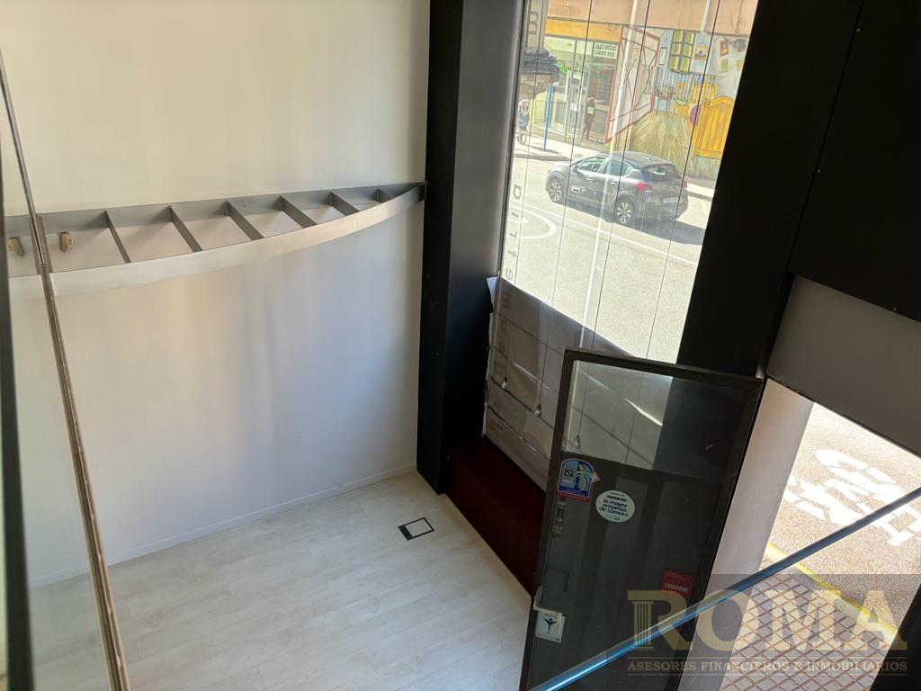 For sale of commercial in Zamora
