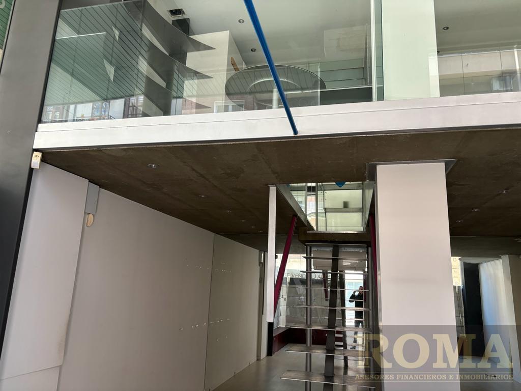 For sale of commercial in Zamora