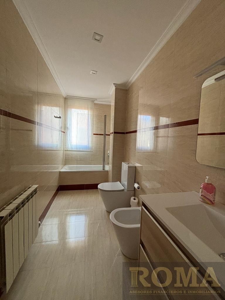 For sale of chalet in Carbajosa de la Sagrada