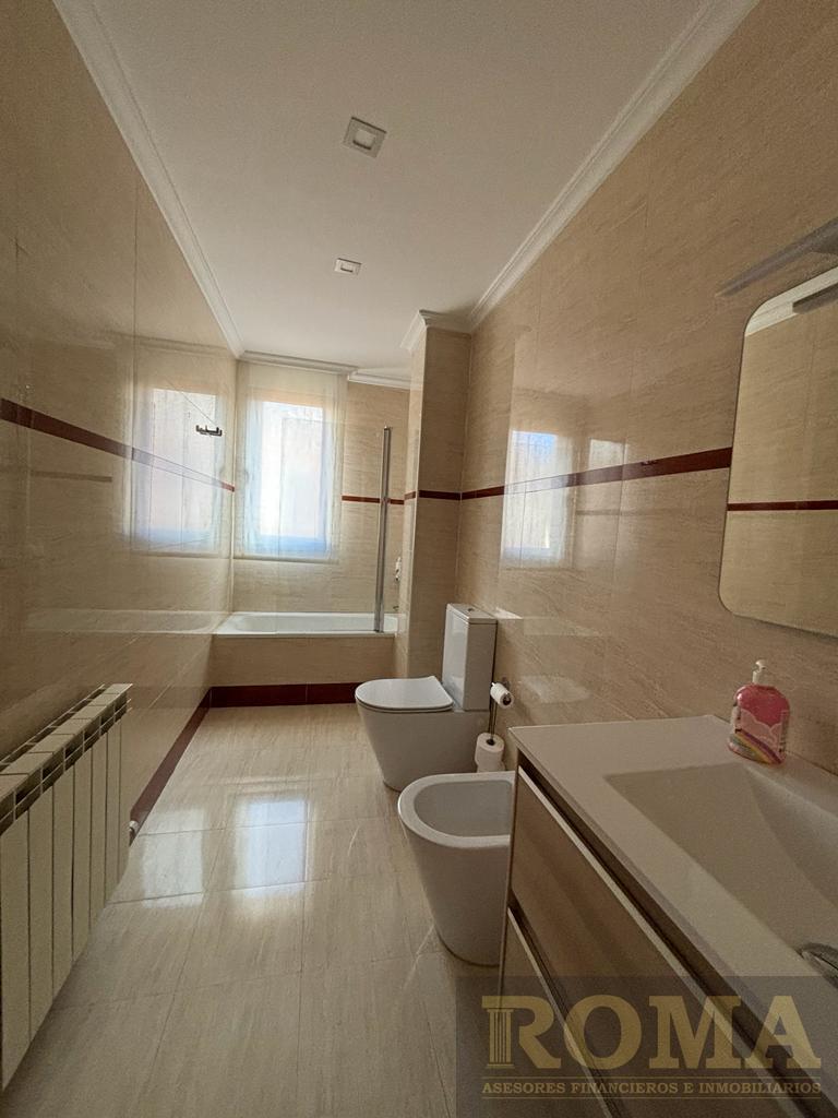 For sale of chalet in Carbajosa de la Sagrada