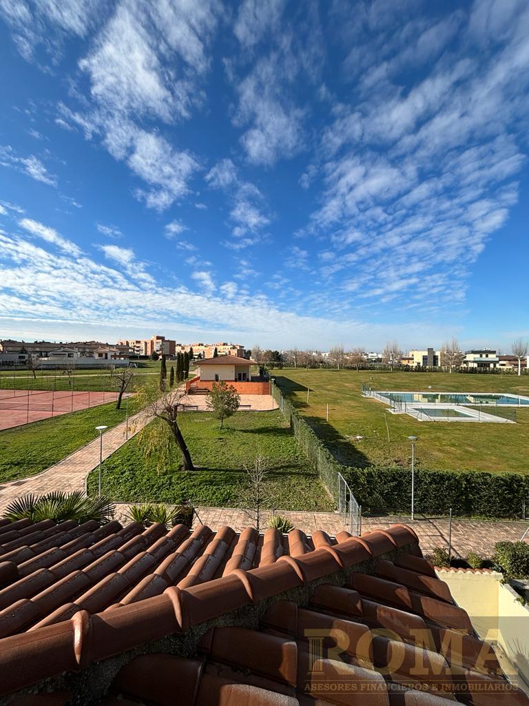 For sale of chalet in Carbajosa de la Sagrada