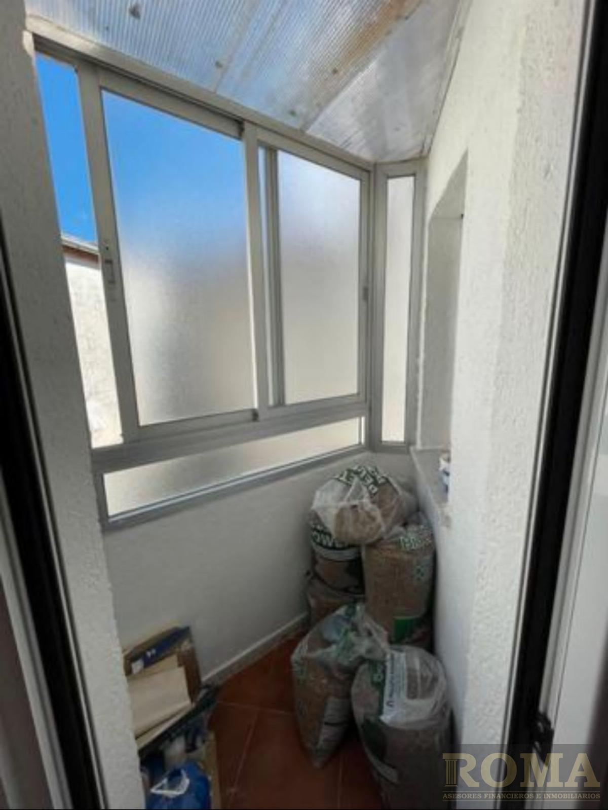 For sale of penthouse in Salamanca