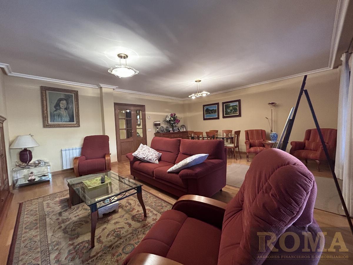 For sale of chalet in Cabrerizos