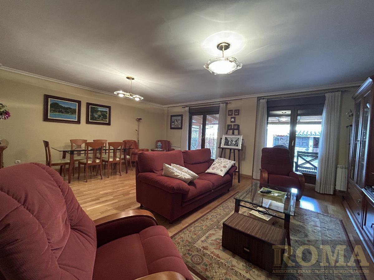 For sale of chalet in Cabrerizos