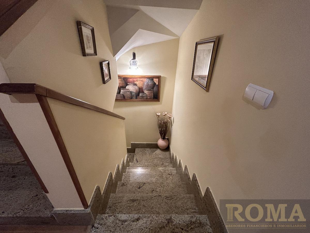 For sale of chalet in Cabrerizos