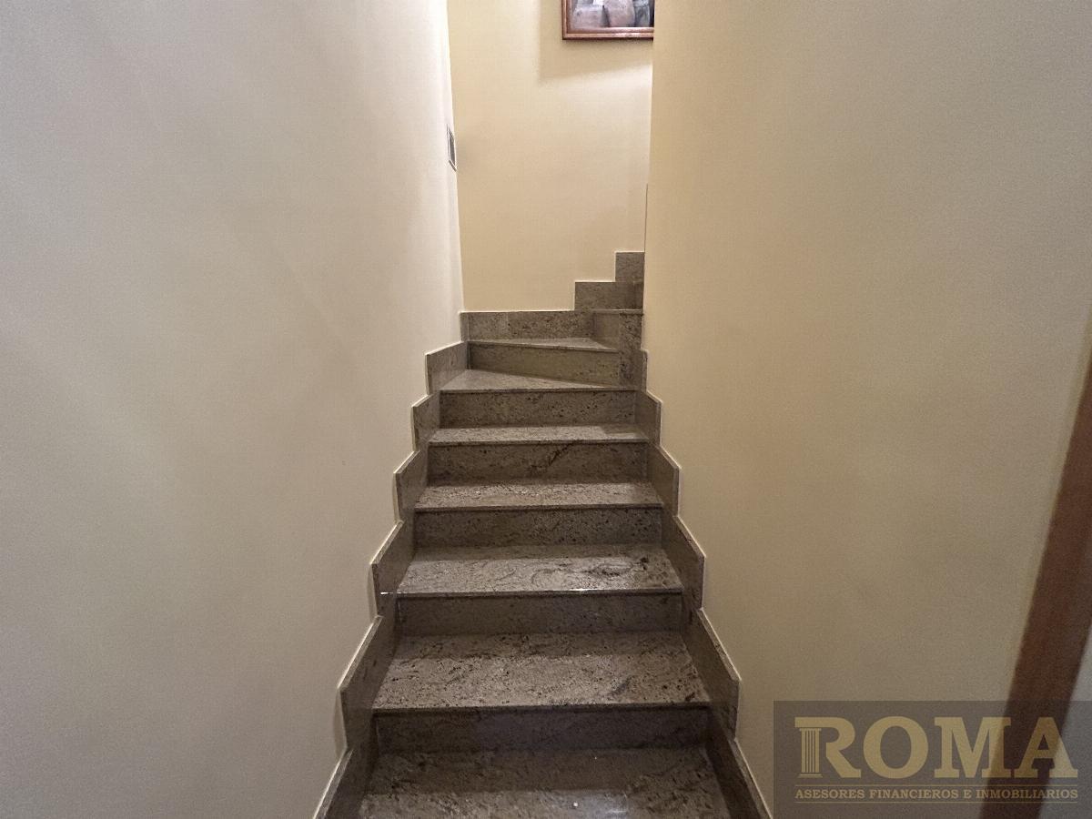 For sale of chalet in Cabrerizos